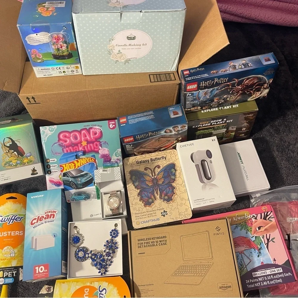 High END Amazon MYSTERY Box, Brand New 📦 🔥 NO JUNK, Gifts, Men Women 5 ⭐️ rating - Picture 7 of 16